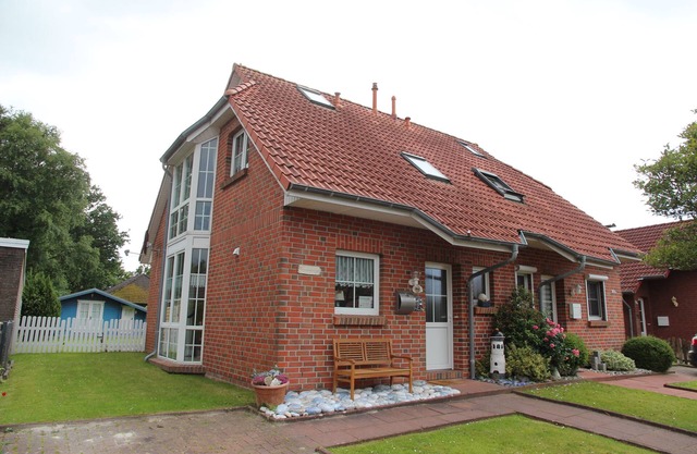 Gemütliches 85qm Doppelhaus für 5 Pers + Hund mit Kamin & Garten in ruhiger Lage