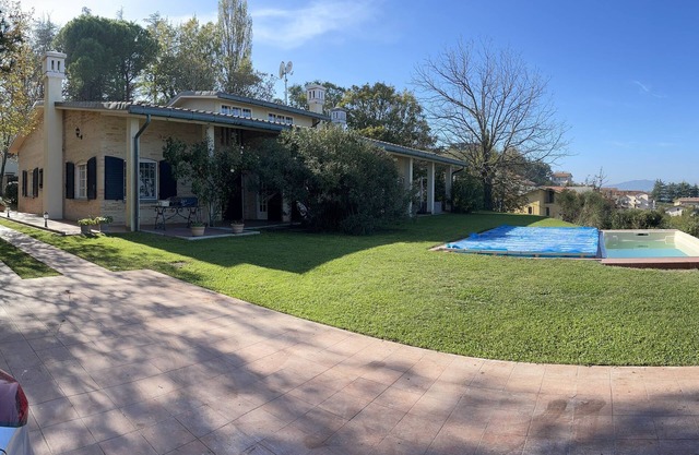 Wunderschöne Villa in Gemmano mit Whirlpool und Swimmingpool
