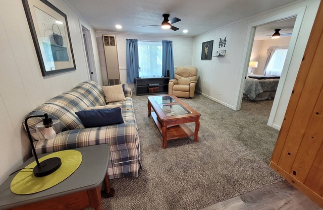 General Store 4 Bedroom Apartment in Cadillac