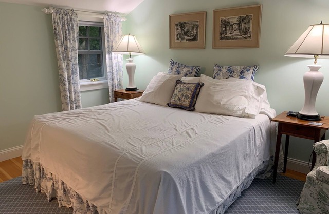 Kleines Zimmer in der Stadt in der Nähe von allem in Edgartown für zwei Personen
