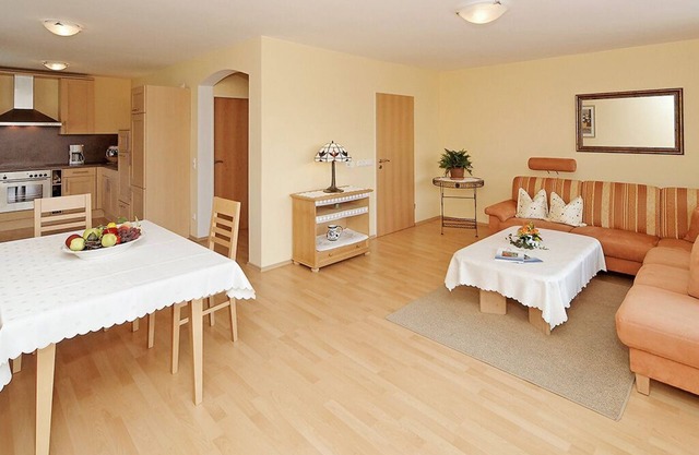Geräumige Ferienwohnung (80m2) mit Blick übers Rottal.