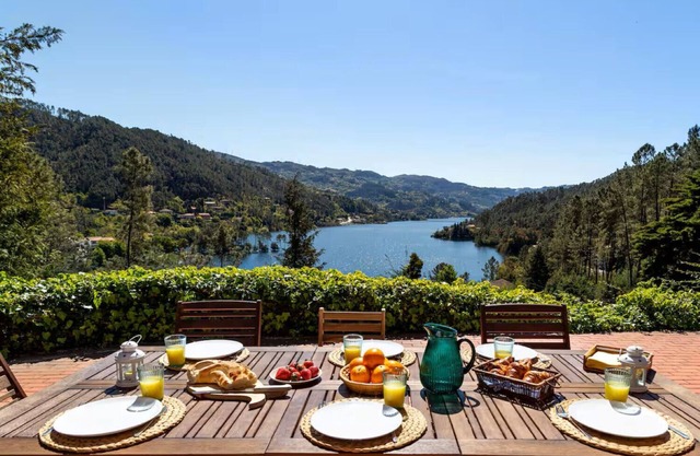 Gerês Mountain Lake Views by Gerês Casas