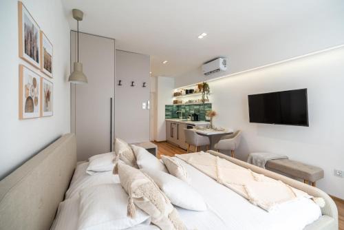 Geri Harmony Home