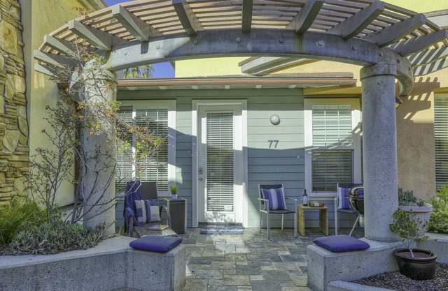 Strand glücklich in Courtyard at Avila ~ BEST Location Sleeps 9 + Parking + Family Fav
