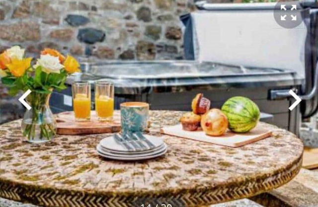 Get Cosy in this Beautiful Dog-Friendly Cottage with Log Burner & Hot Tub