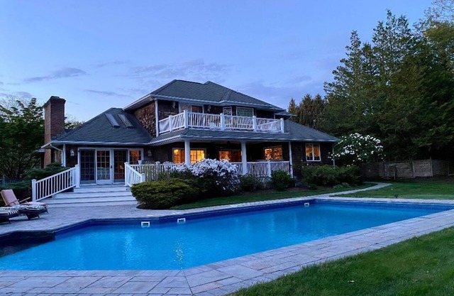 Hamptons Gem: Chipping & Putting Green, Pool-wunderschön in & out