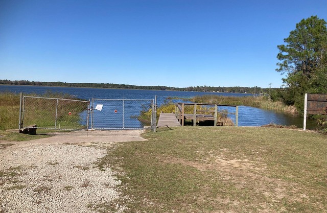 Get your Bass down here! Bass fishing + bird watching in 2 private access lakes.