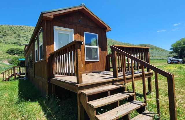 Getaway Cabin Located in Savery WY