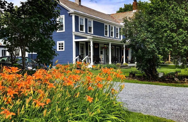 Getaway Near Mass MoCA, Great Hiking, Scenic Views