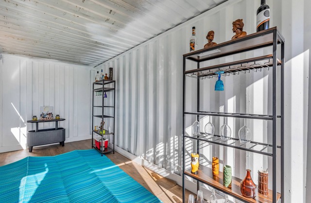Getaway Ranch-House w/Hot Tub, and King Bed