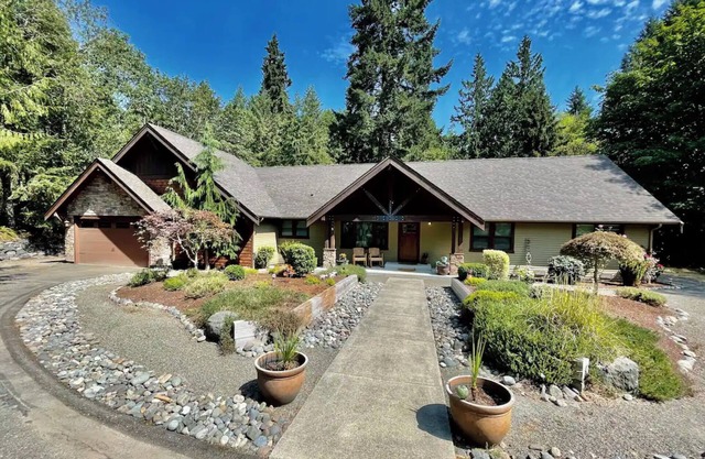 GH1 : Gig Harbor Gated Estate Property