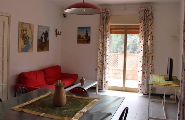 Giardini Naxos: House with garden