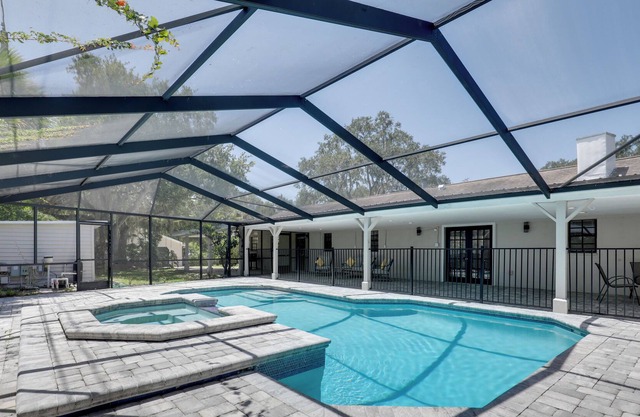 Gibsonton Vacation Rental w/ Private Lanai & Pool!