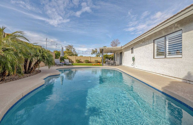 Brandneu, komplett renoviert Gilbert Sanctuary mit Pool