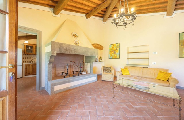 Ginestra superior flat in villa with POOL&SPA