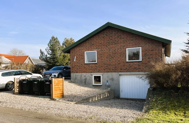 "Gise" - 2.8km from the sea by Interhome