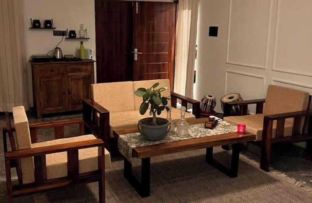 Gita Bhawan - Elegant Escape 2-bedroom house in a peaceful locality