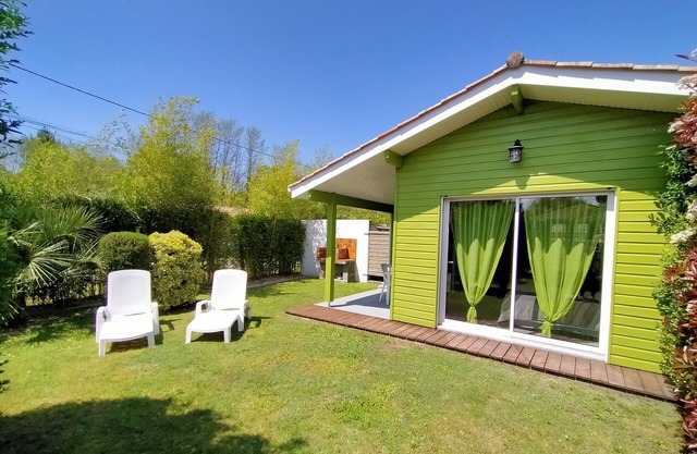 Gite mit Gemeinschaftspool und Wellnessbereich