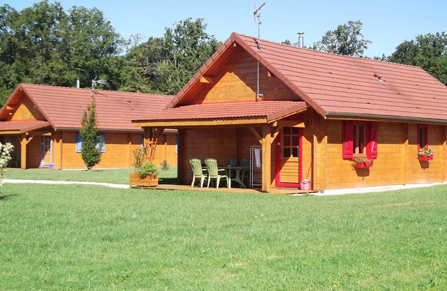 Unterkünfte von 75m², für 6 Personen mit Pool (Jura)