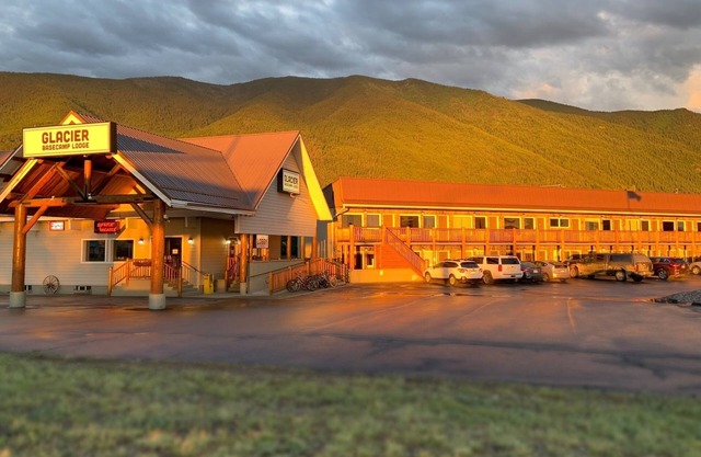 Glacier Basecamp Lodge