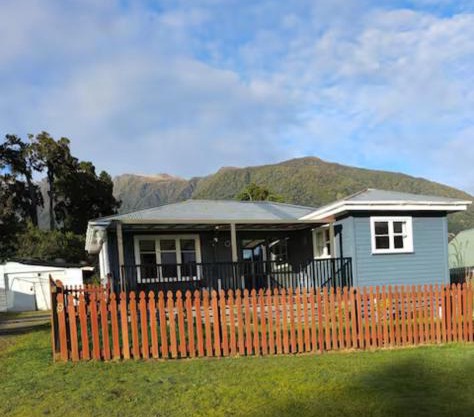 Glacier house