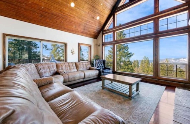 Glacier Peak Lodge