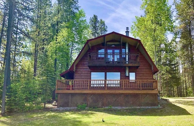 NEU! West Glacier Cabin mit fantastischem Blick auf den Glacier Mountain und den Golfplatz!
