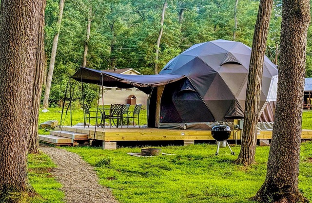 Glamp Under Stars in the Heart of the Catskills