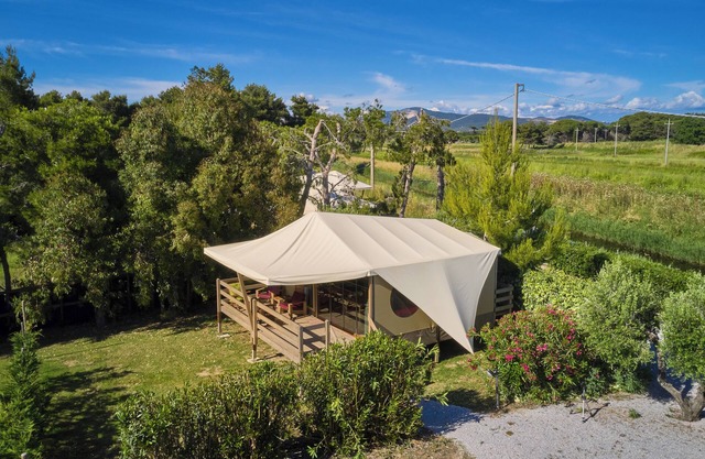 Glamping 'Familiare Vicino Al Mare' mit privater Terrasse, privatem Garten und WLAN