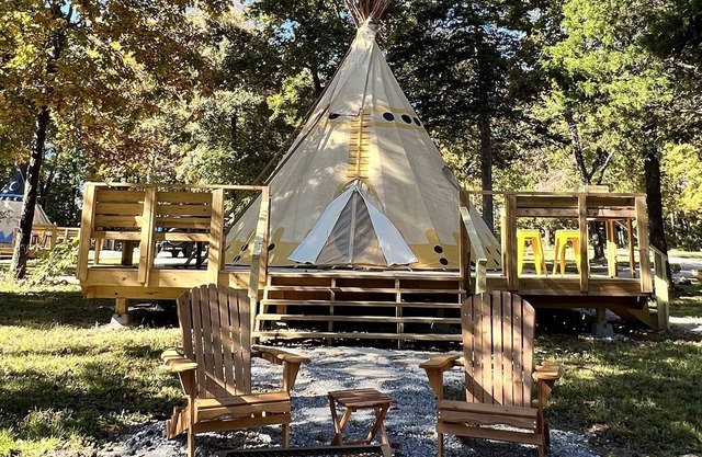 Glamping in an Authentic Style Sioux Tipi in the Heart of the Ozarks “The Bear”