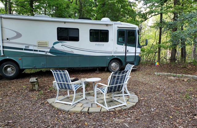 Glamping in the woods, beautiful property one hour from NYC.