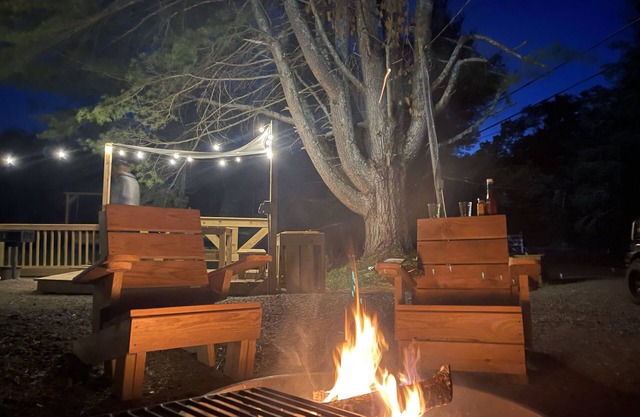 Glamping in Vintage Airstream with modern comforts with private pond access.