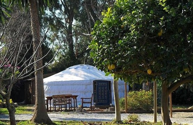 Glamping Spanien - mongolische Jurte - Holzchalet - nahe zum Strand!