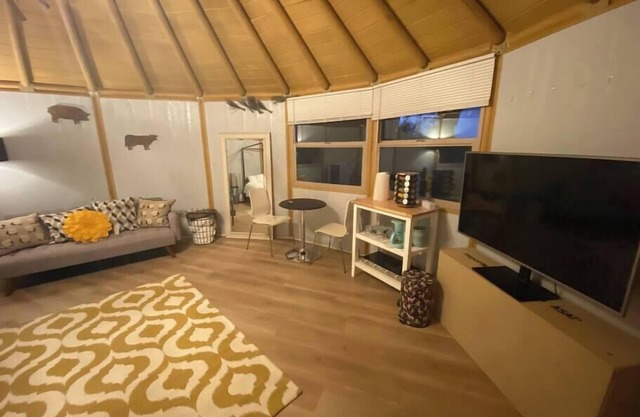 Glamping Yurt - Lavender Farm