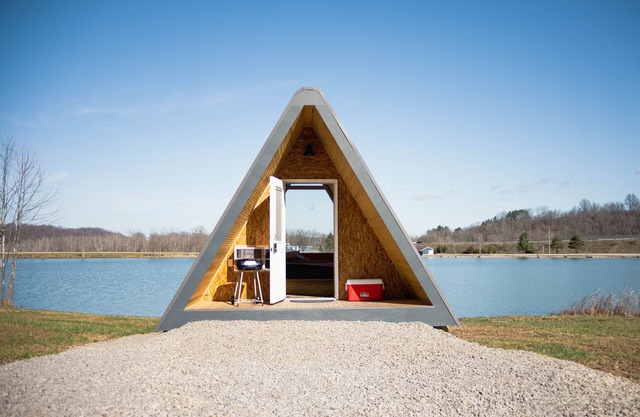 Glamplyfe Nature Experience: A-Frames on Lakefront L13