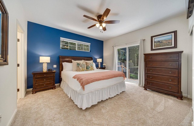 Glen Ellen Retreat #1 Hot Tub and King Beds