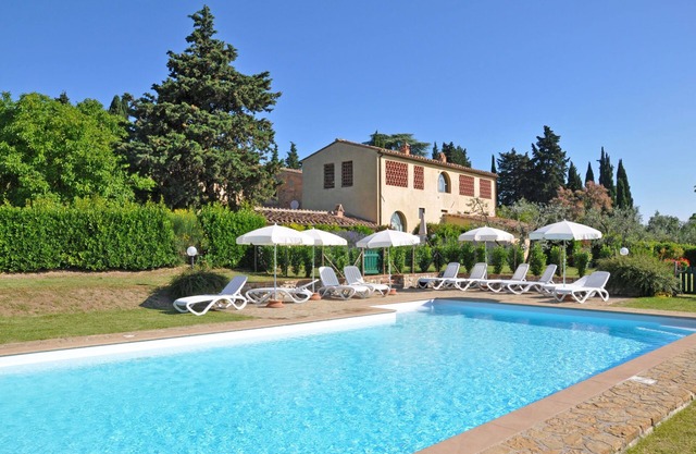 Glicini 2 - Ferienwohnung mit Pool