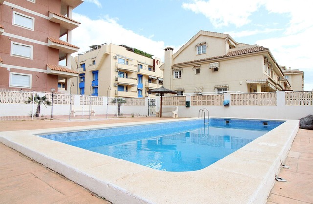 Global Properties: Studio for couples with pool in Canet beach