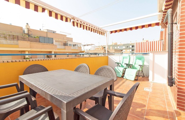Global Properties: Nice apartment in Puerto de Sagunto Playa
