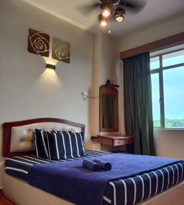 GloRy BeAch ResOrt private apartment