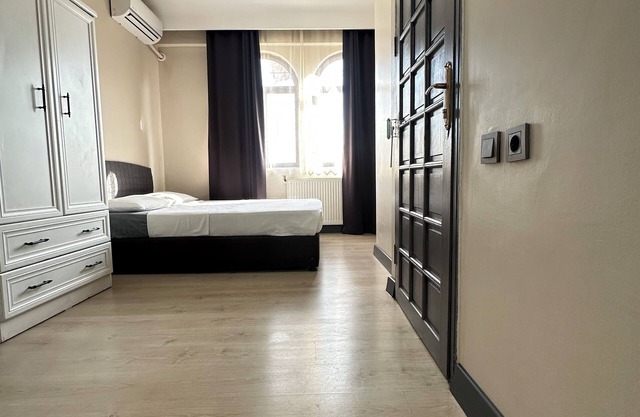 GLR OTEL
