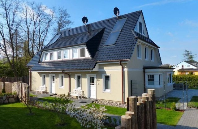 Godehus 2, exquisite Ferienwohnung für 2 Personen in Zingst mit Kaminofen