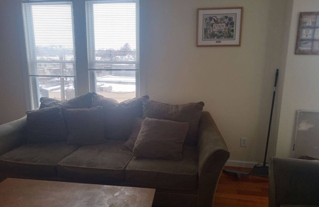 godlyone bedroom free parking