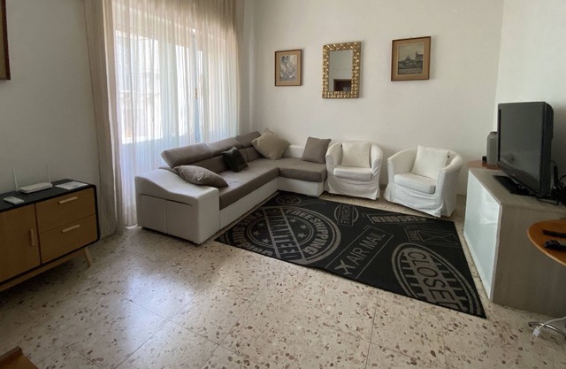 GOLDEN HOUSE APARTMENT - CENTER