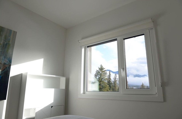 Golden Moments - Downtown Condo