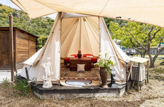 Gole Alcantara Glamping Camping Lanternavacanze