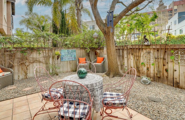 Goleta Townhome Near Beaches & UC Santa Barbara!