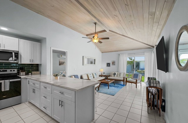 Golf Cart Included, Inagua Villa, Treasure Cay, Bahamas, 100 yards from beach