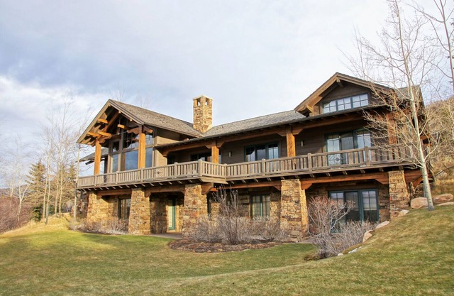 Parkservice und Ski- / Schuhaufbewahrung im Ritz Carlton, privater Whirlpool, Theaterraum