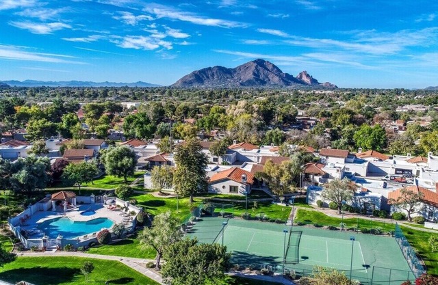 Golf Course and Mountain Views from Patio, Pet Friendly, Family Friendly Plus Tennis